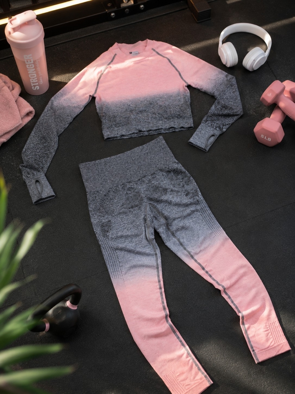 Seamless Ombre Pink to Gray Active Set - Long Sleeve Crop + High-Waist Leggings